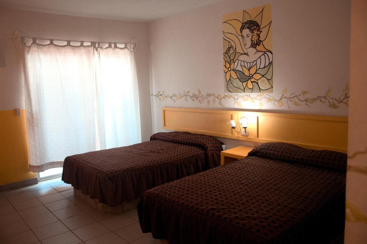 Hotel Y R.V. Park El Moro Loreto  Exterior photo