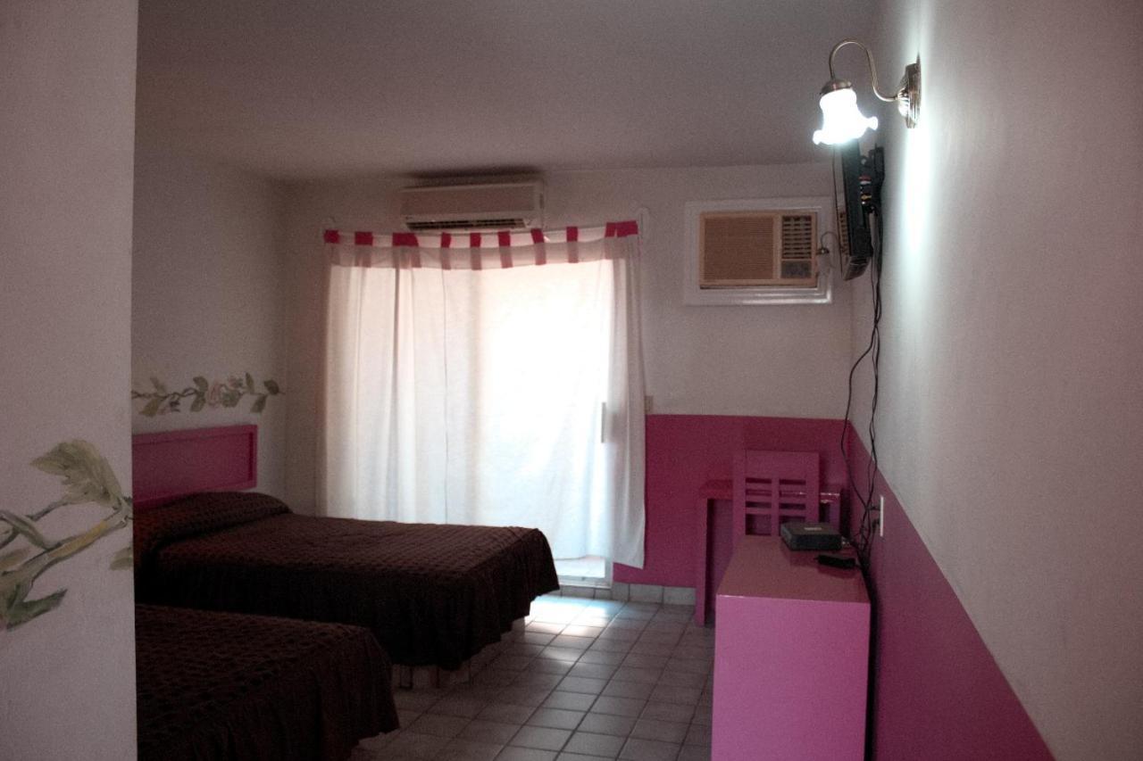 Hotel Y R.V. Park El Moro Loreto  Exterior photo
